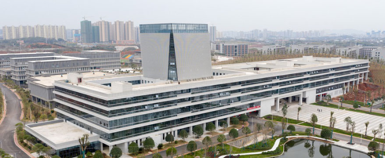 2024湖南汽車工程職業(yè)大學(xué)錄取分數(shù)線(含提前批定向軍士)